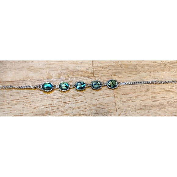Silver Tone Chain Bracelet With Green Enameled Faux Beads-Very Pretty - Picture 3 of 10